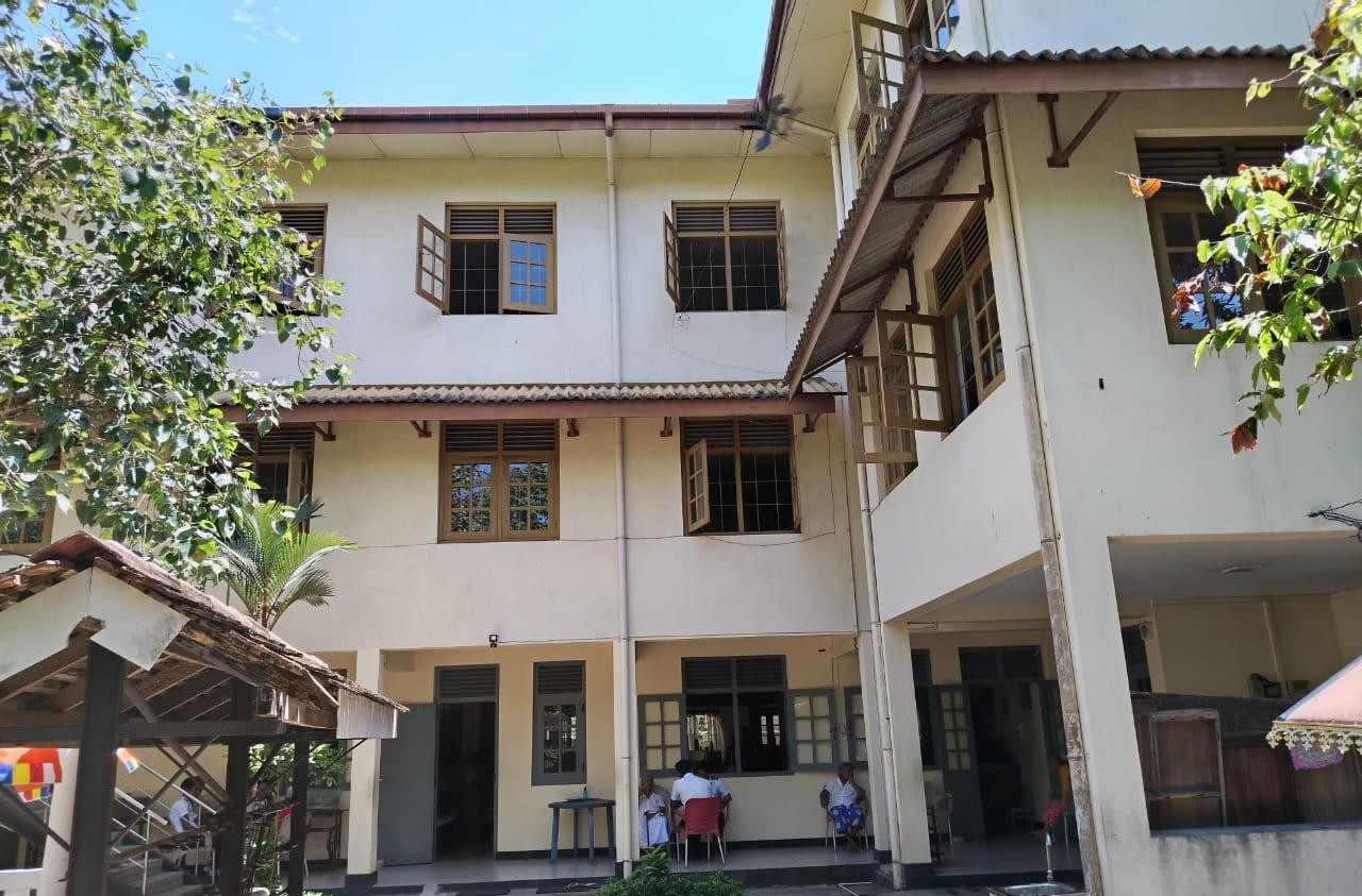 Seth Sewana I Paying Home